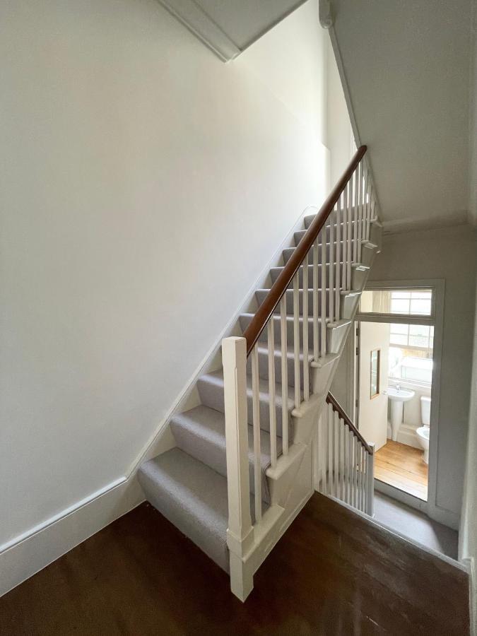 Victoria Maisonette Apartment 런던 외부 사진