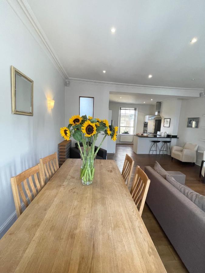 Victoria Maisonette Apartment 런던 외부 사진
