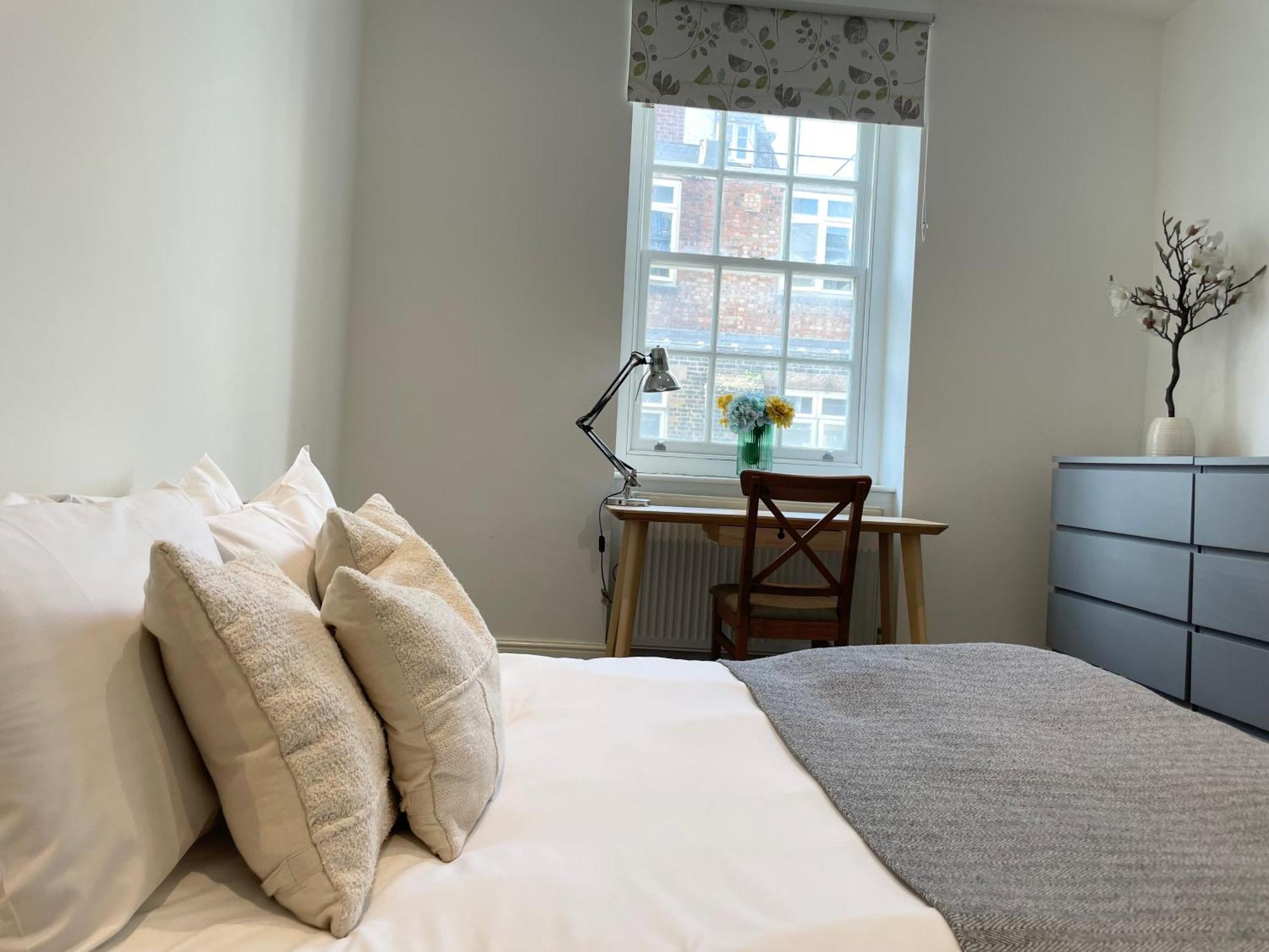 Victoria Maisonette Apartment 런던 외부 사진