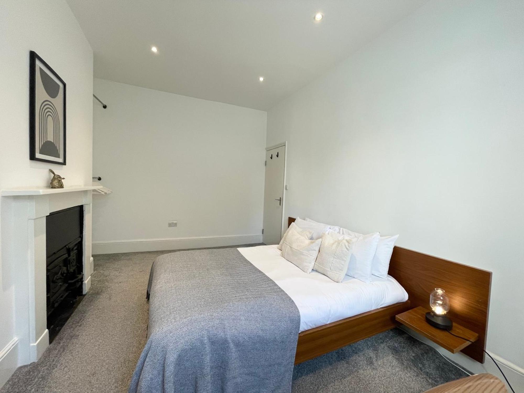 Victoria Maisonette Apartment 런던 외부 사진